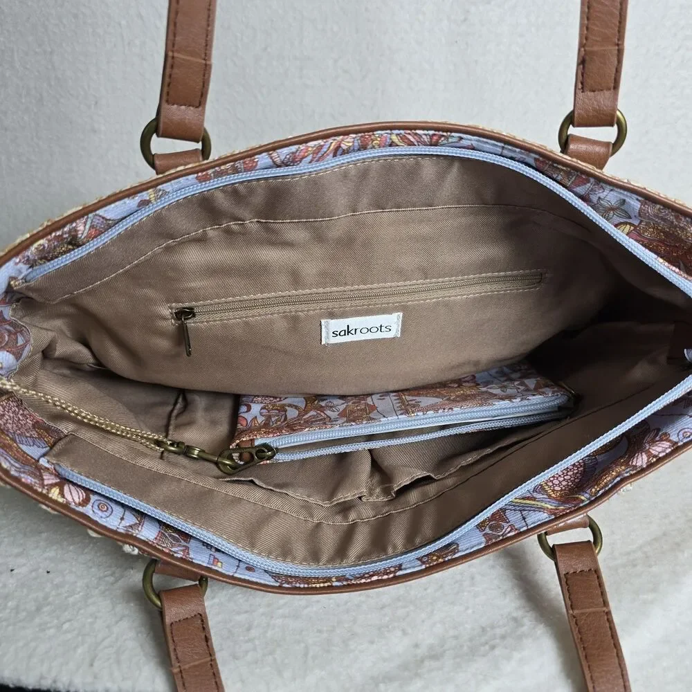NWOT Sakroots Owl Meadow Medium Shoulder BagTote Straw Canvas Charm And Wallet